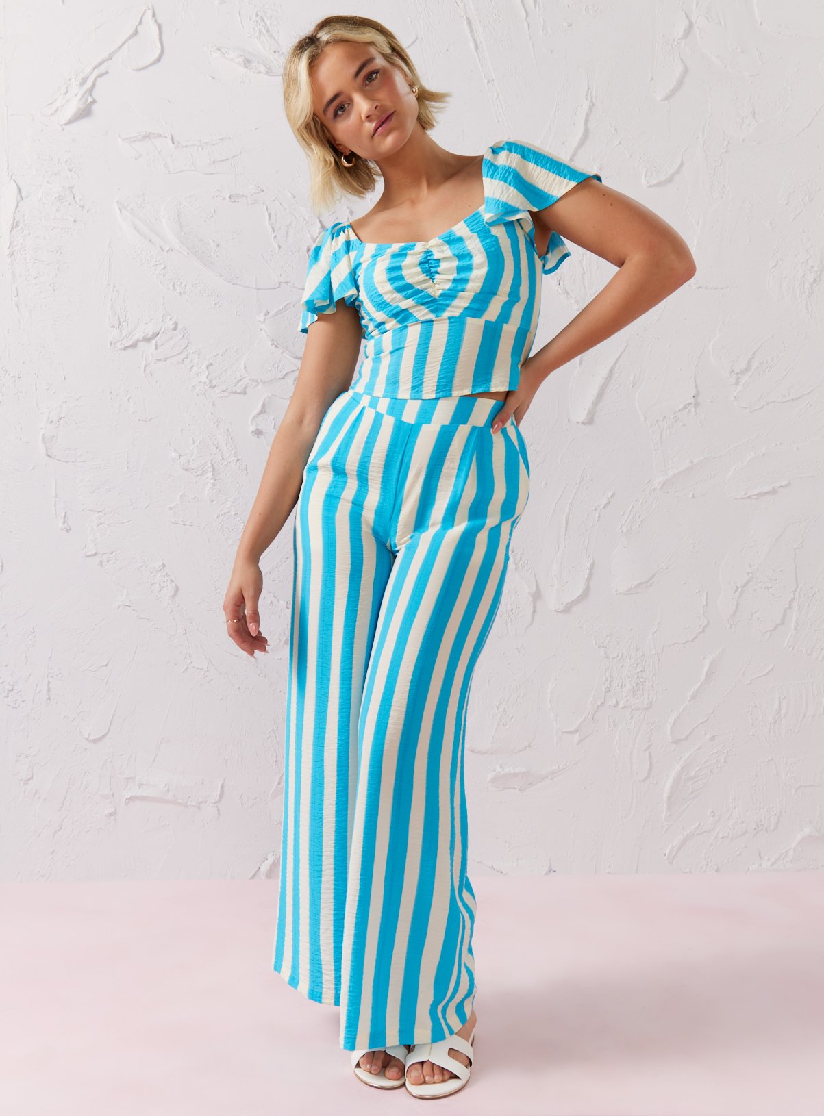 EVERBELLE Blue Stripe Angel Sleeve Ruched Top  20 - Image 3 thumbnail